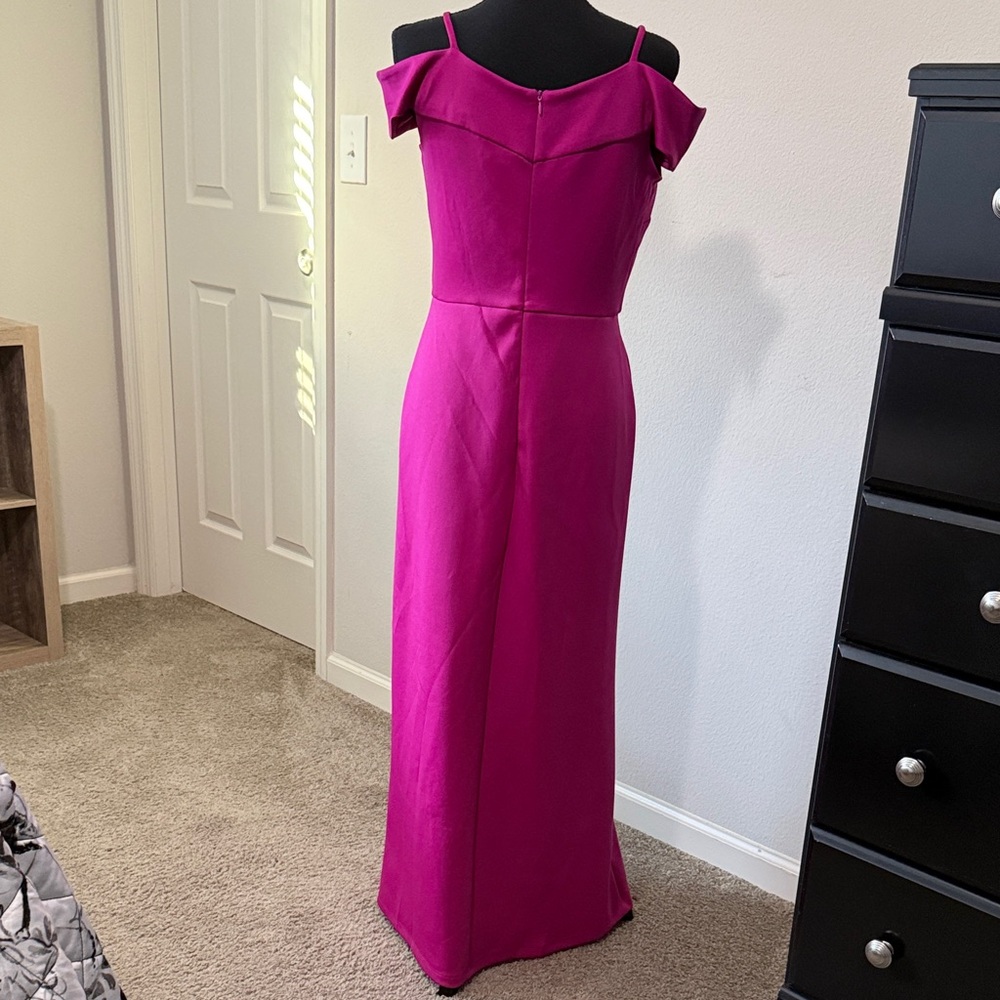 Strapless Magenta Dress 
Can be worn for formal or semi formal - Picture 2 of 5